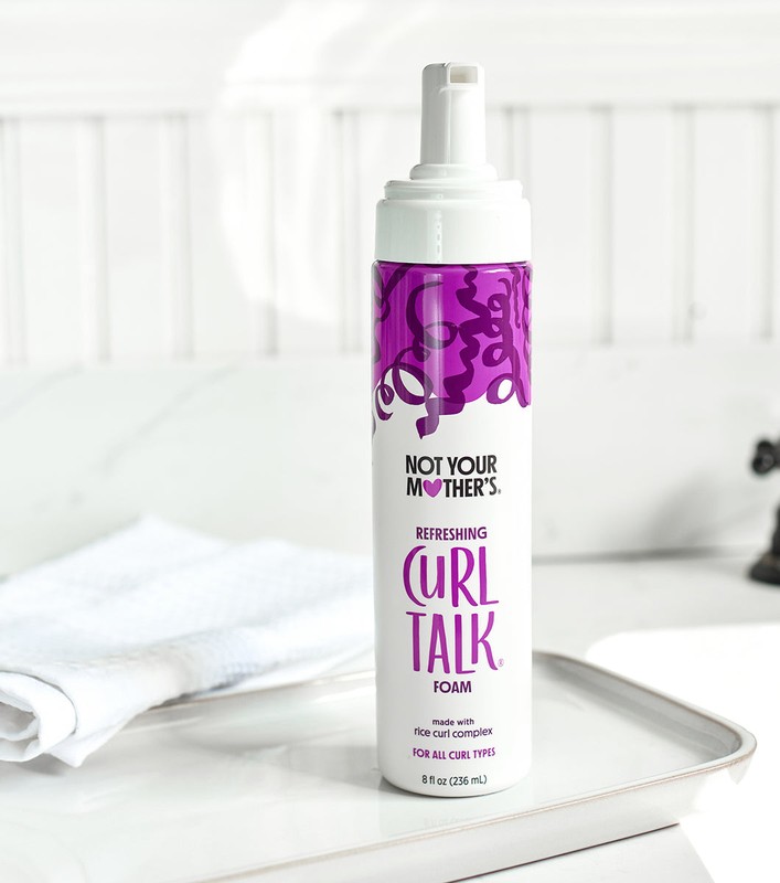 Пінка Not Your Mother's освіжаюча та відновлююча Curl Talk Refreshing Curl Foam 1188 фото