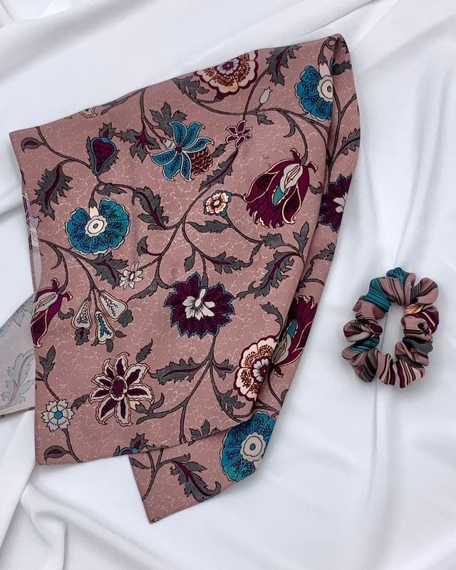 Хустинка 100% італійський шовк MALLOW silk та в подарунок резиночка, забарвлення: Квіти 1074 фото