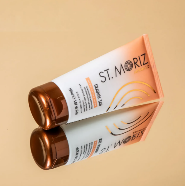 Лосьйон для поступового прояву автозасмаги з шимером St.Moriz Advanced Illuminating Gradual Tan Lotion 02033 фото