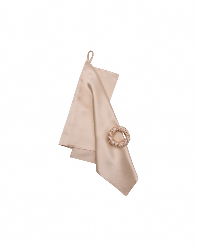 Сет шовкових виробів MALLOW silk&ndash; розкішний догляд для шкіри та волосся 301116 фото