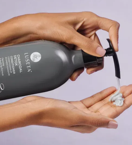 Кондиціонер зволожуючий для гладкості Luseta Beauty Charcoal Detox 0132 фото